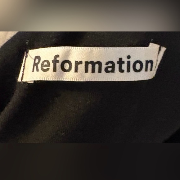 NWOT Reformation Black Fitted Sleeveless Size S Dress sku#101 - Picture 4 of 6